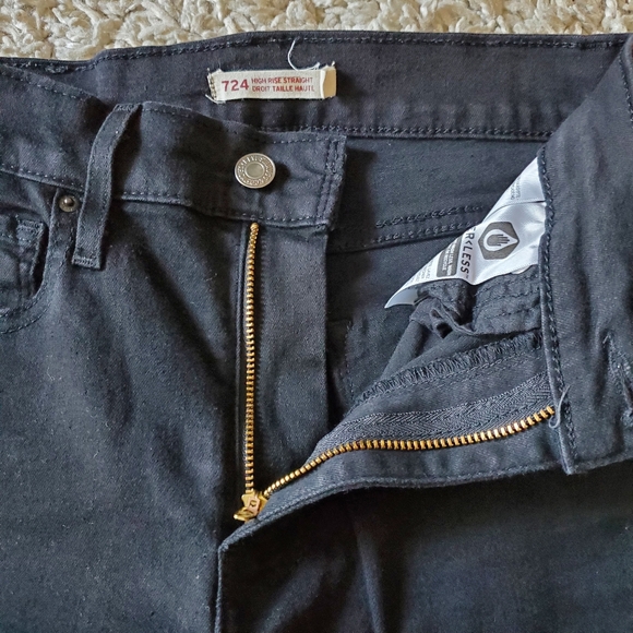 LEVI'S |  724 High Rise Straight Black Denim Jeans 30" inseam (Size 26) - Picture 4 of 7
